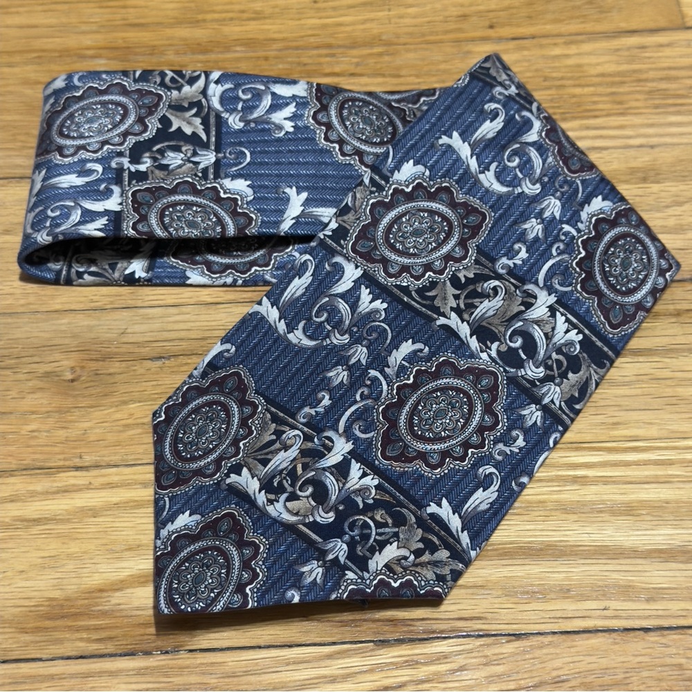 NEW Vintage Stafford Executive Blue and Burgundy‎ Classic Silk Tie Excellent